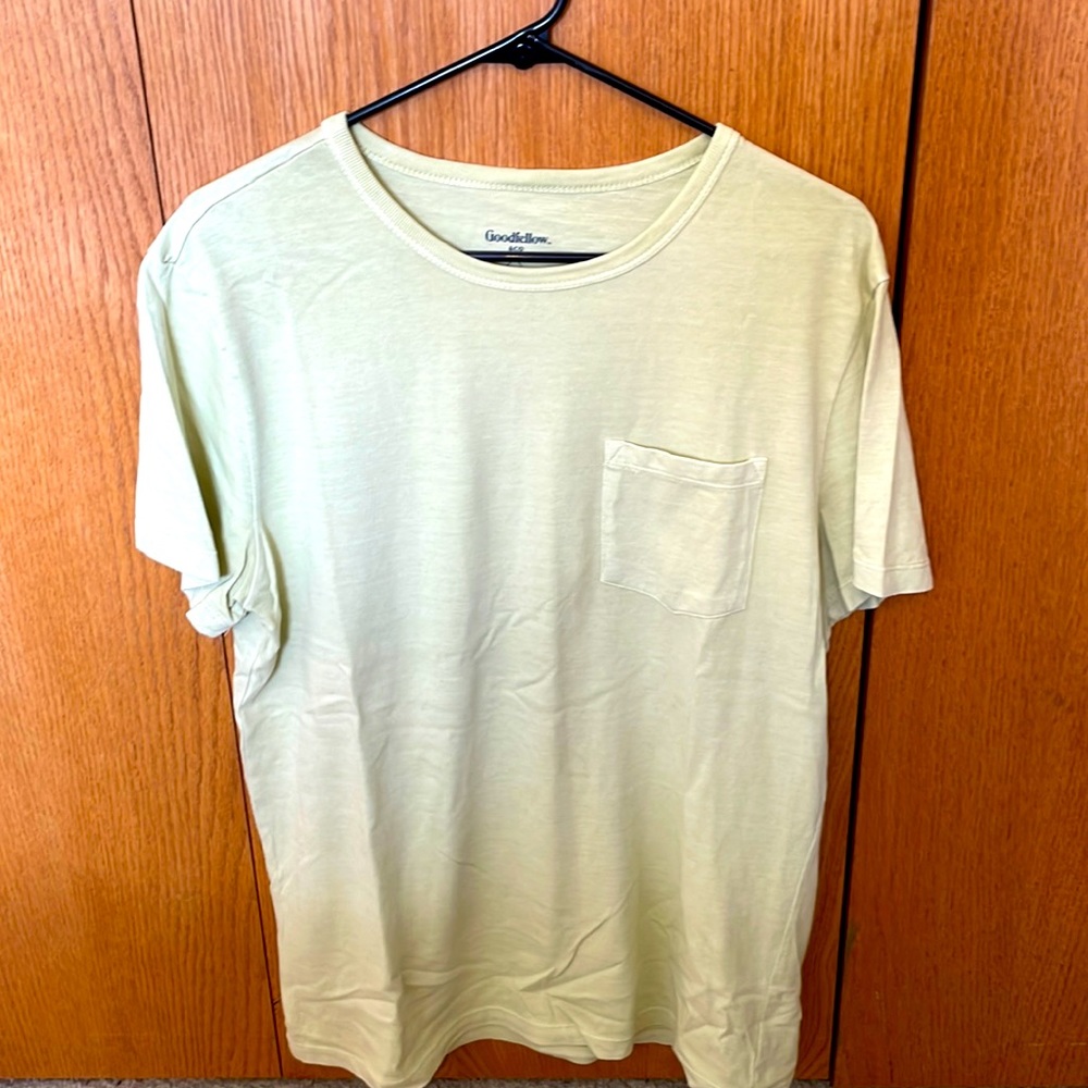 Goodfellow & Co. Pocket T-Shirt - Size M - Yellow